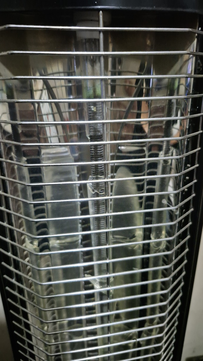 Isıtıcınin camı catlak elektrik çarpar mı?
