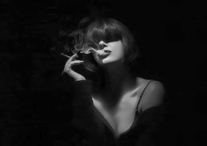 Princess Angela nasıl bir izlenim veriyor?