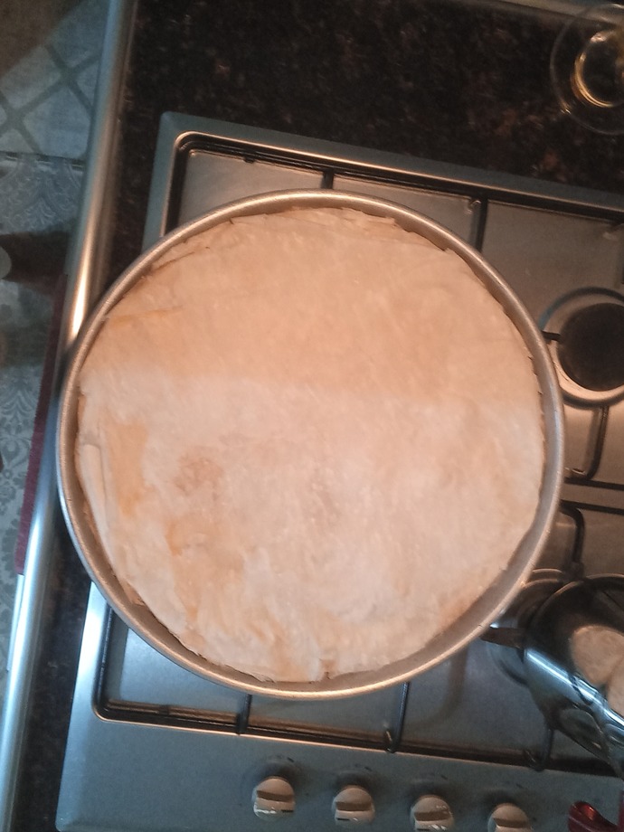 Sabah börek yaptım buyurmaz mısınız?