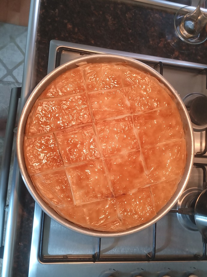 Sabah börek yaptım buyurmaz mısınız?
