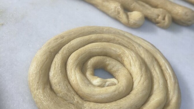 Bugün günlerden tahinli çörek:) siz neler yapıyorsunuz?
