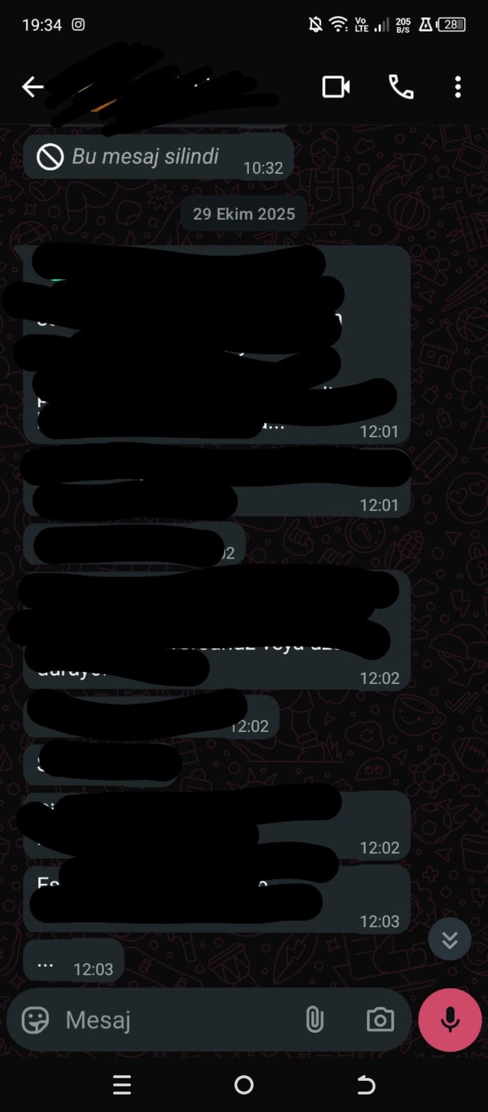 Sizinde böyle saçma arkadaşlarınız var mı?