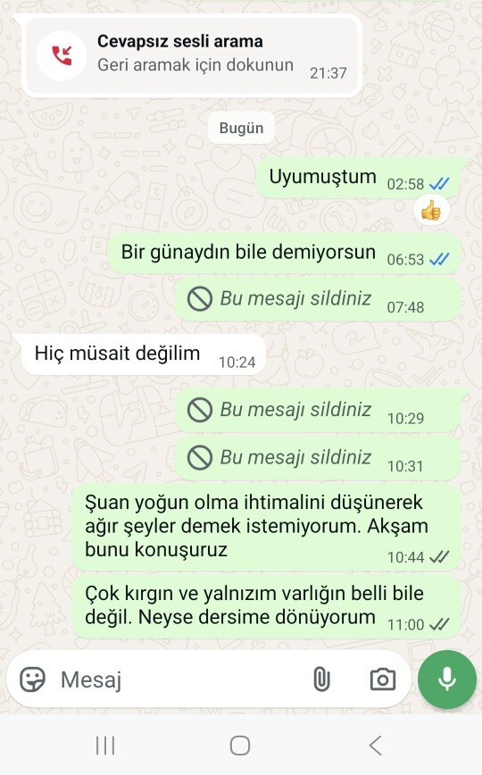 Karakteri mi Böyle, Yoğun mu Yoksa Ayrılma Çabası mı?