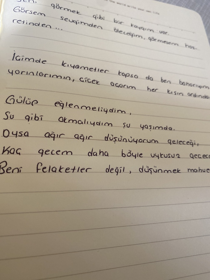 Yazı yazarken en çok notlar kısmını mı kullanırsın defter mi?