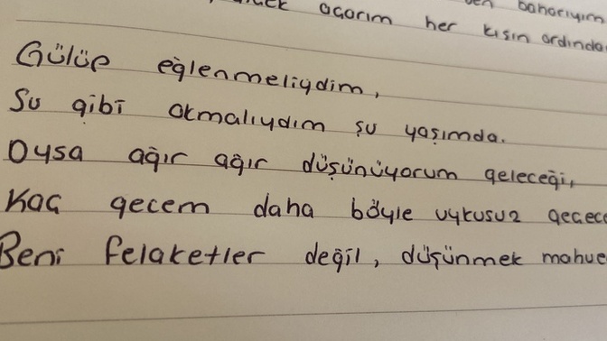 Yazı yazarken en çok notlar kısmını mı kullanırsın defter mi?