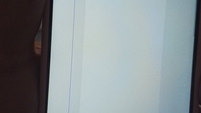Ekranda böyle mor leke çizgi çıktı neyin nesi?