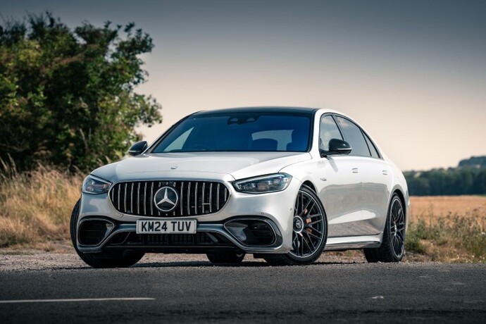 Sizce hangi mercedes daha güzel?