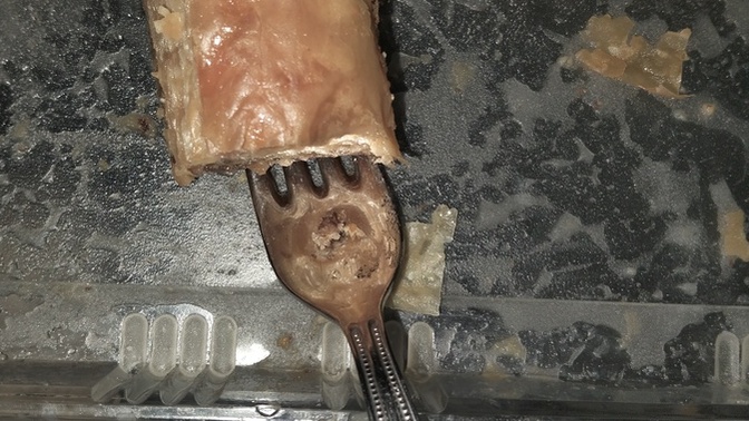 1 dilim baklavayı kaç ısırıkta yiyorsunuz?