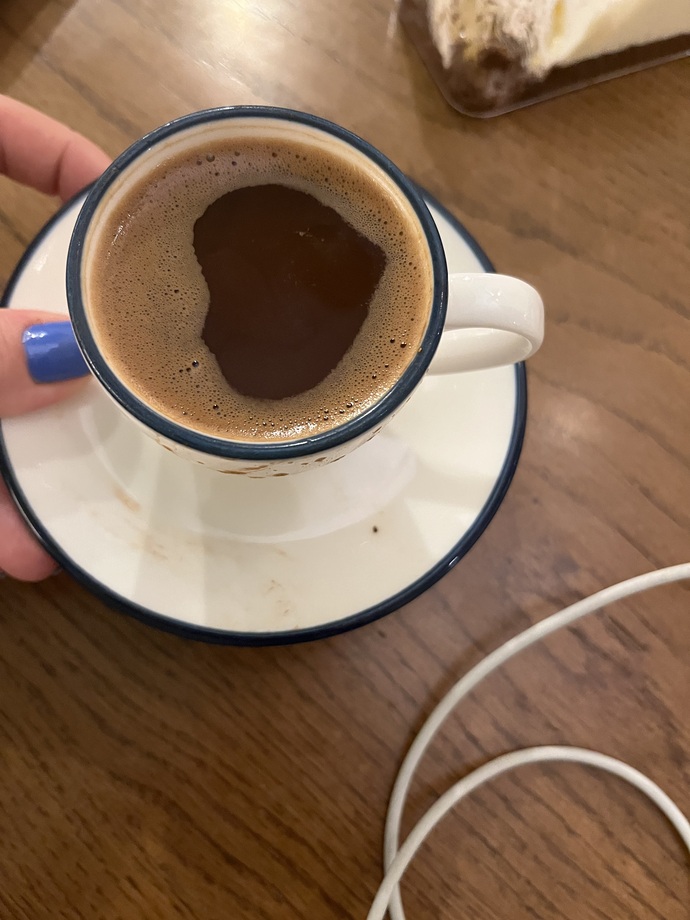 Kimler akşam kahvesi içmek ister ☕️?