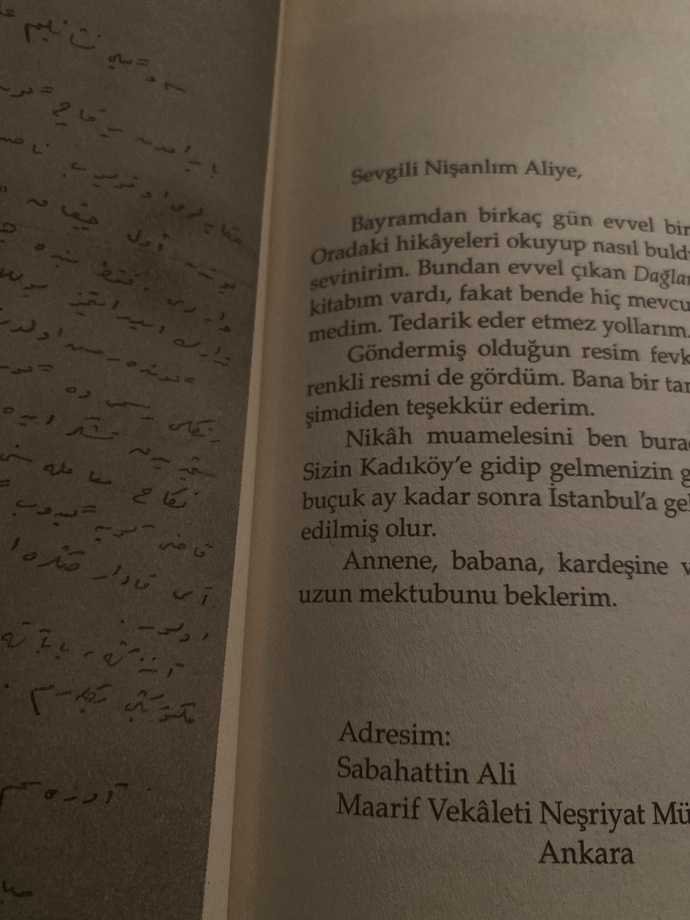 Başucu kitabının türü önemli midir?