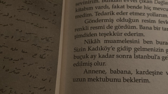 Başucu kitabının türü önemli midir?