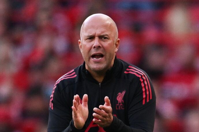 Liverpoolun kabusu bitmiyor! Sizce kötü gidişatın sorumlusu kim?