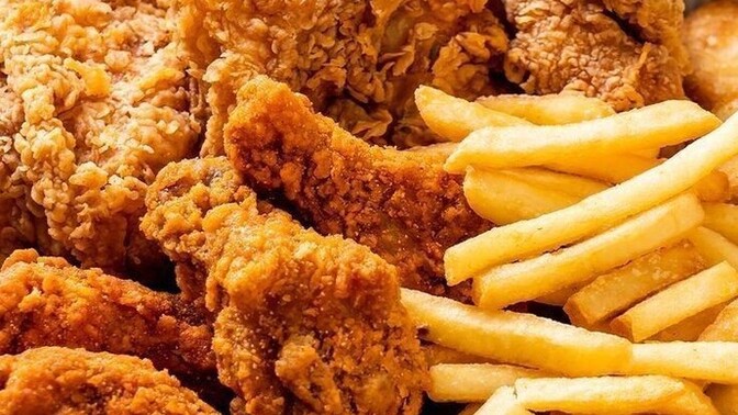 Yemeklerin yanında en çok hangisini seversiniz arkadaşlar? Püre mi, pilav mı, patates kızartması mı?