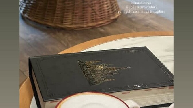 Bol kremalı latte mi daha iyidir yoksa sütlü sıcak çikolata 🍫 mı?