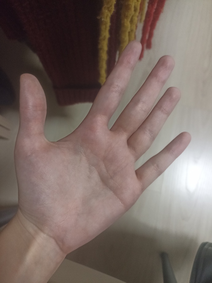 Falıma bakabilen var mii?