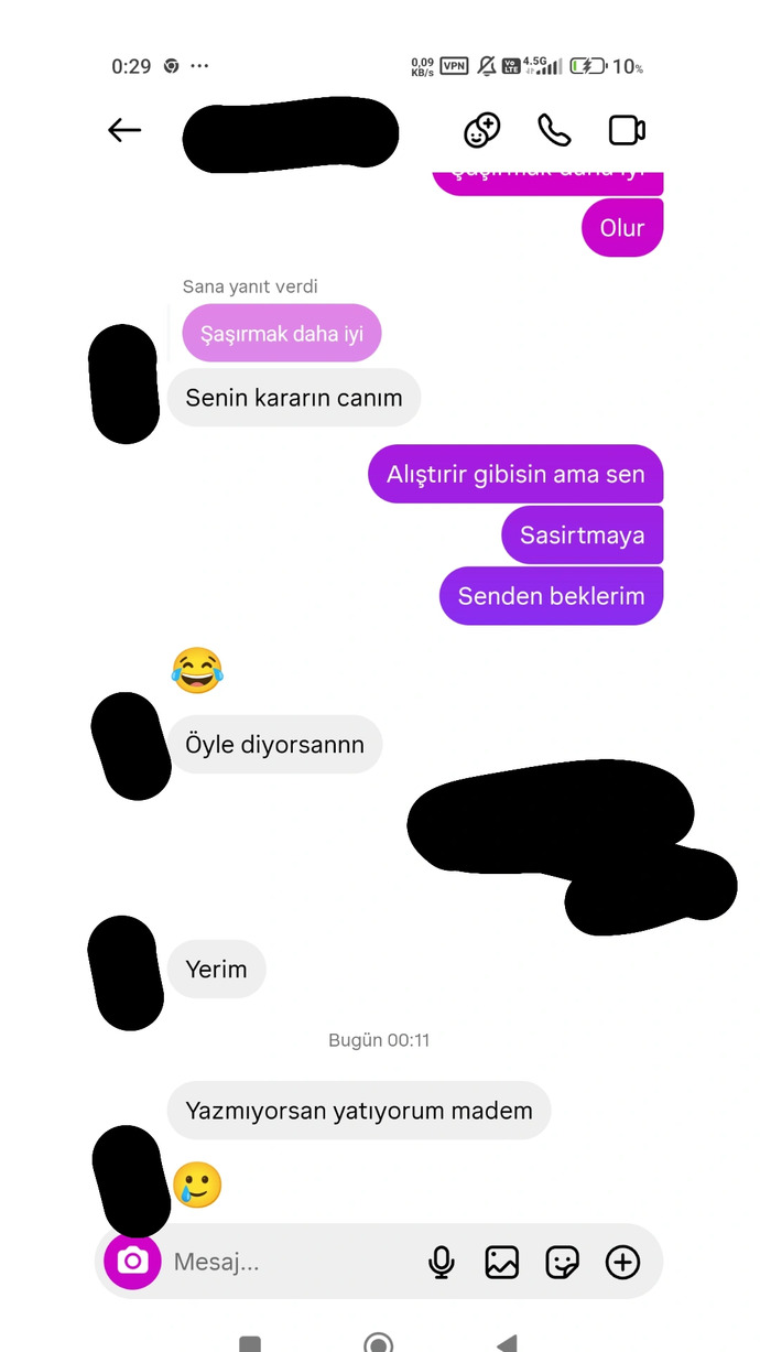 Daha bugün tanıştığım kızın böyle konuşması normal mi?