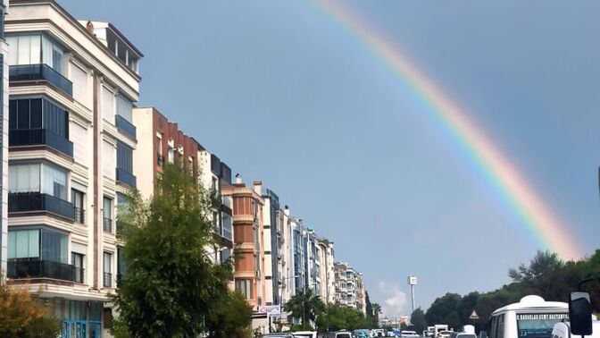 Gökkuşağına bakınca içinizde ilk hangi his beliriyor?