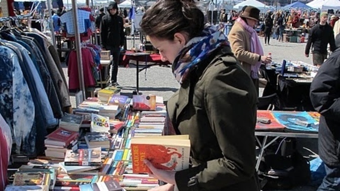 Kitap alırken ilk neye bakarsınız?