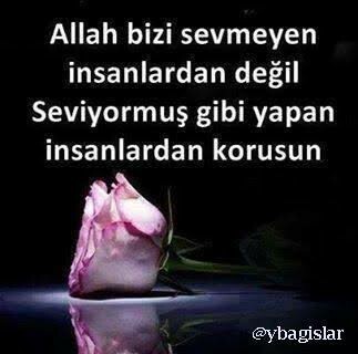 Gerçekte sevmeyen ama iyi rol yapan biriyle karşılaştınız mı?