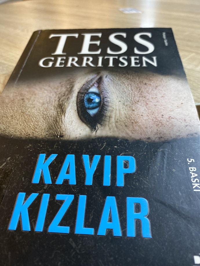Kütüphaneye kitap okumak için mi yoksa ders çalışmak için mi gidiyorsunuz?