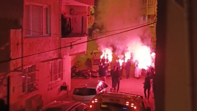Kızlar sizi istemeye bu görsel deki gibi gelsinler istermisiniz?