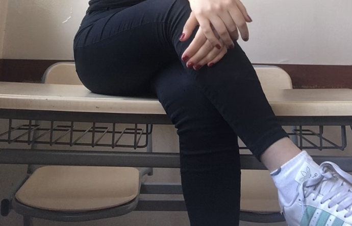 Bu pantolon bana yakışıyor ve ben seviyorum neden moda dışı diyorlar 😅?