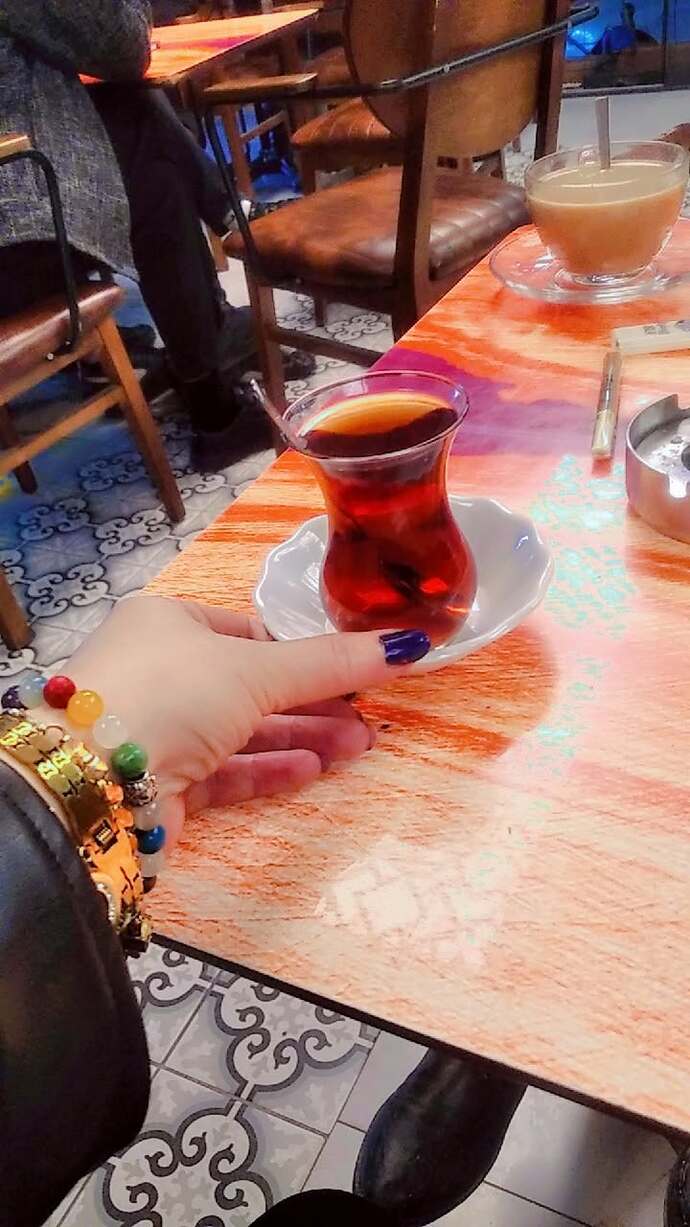 Pazar kahveni kiminle nerde içiyorsun?