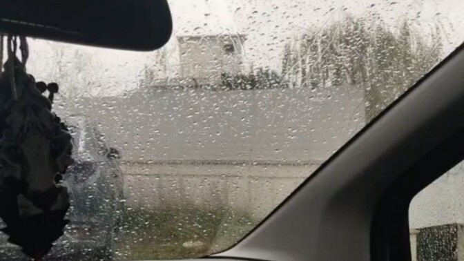 Yağmurlu havalar sizin de enerjinizi sömürüyor mu? Yoksa o dışarıya çıkılacak mı 😂 ?