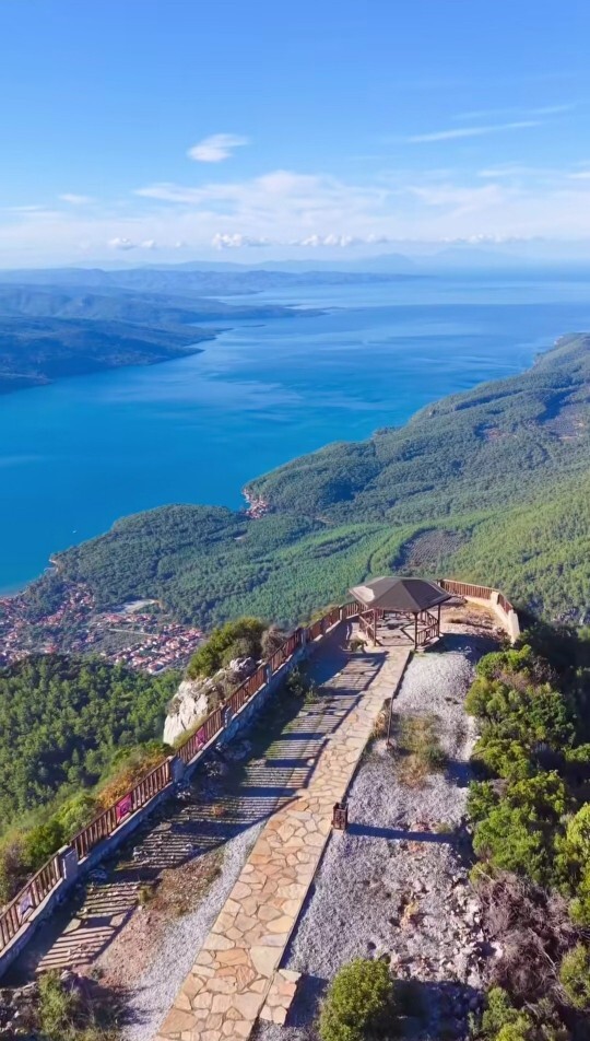 Akyaka kadar güzel bir yer var mı?