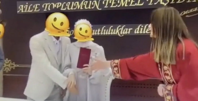 Gelin damadın elini çekti, sosyal medyada gündem oldu! Olay hakkındaki yorumunuz nedir?