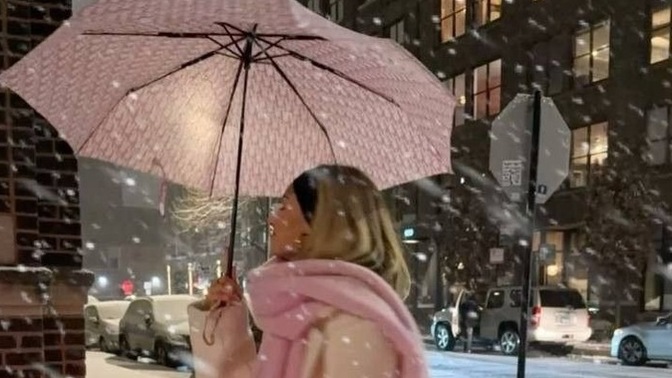 Sizinle yağmurda aynı şemsiye altında olur muydum söyleyim mi?