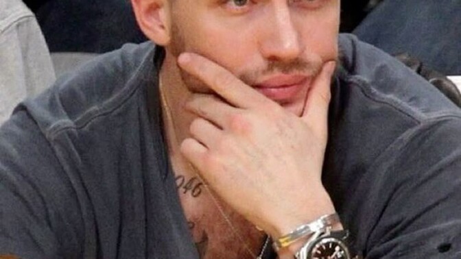 Tom hardy çok yakışıklı değil mi?