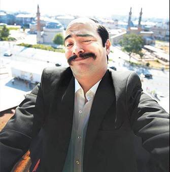 Kel erkekler eşittir zeka ve seksapalite mi?