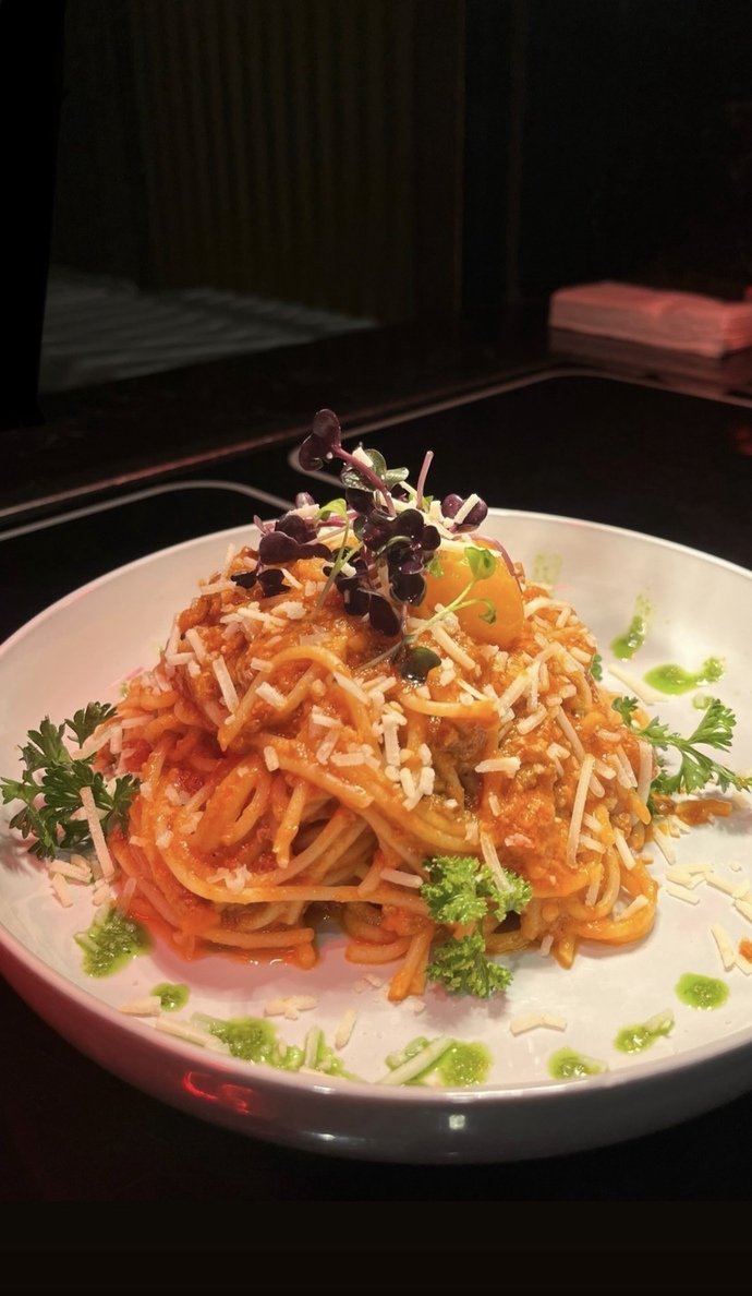 Hello, Bolonez Soslu Spaghetti sever misiniz?