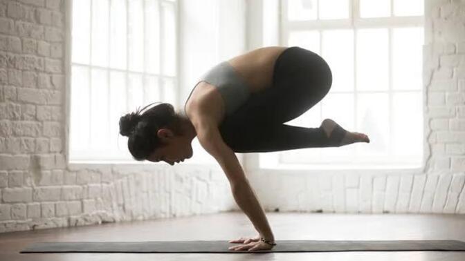 Bakasana’dayken direklerim çok acıyor hatta direğimin biraz üstü dizlerim yüzünden morardı bile?