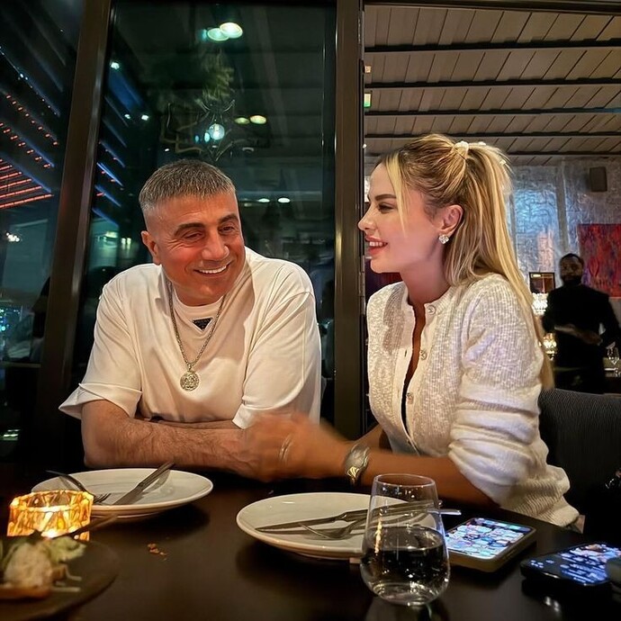 Aşk, gözde mi başlar, kafada mı başlar, kalpte mi başlar?