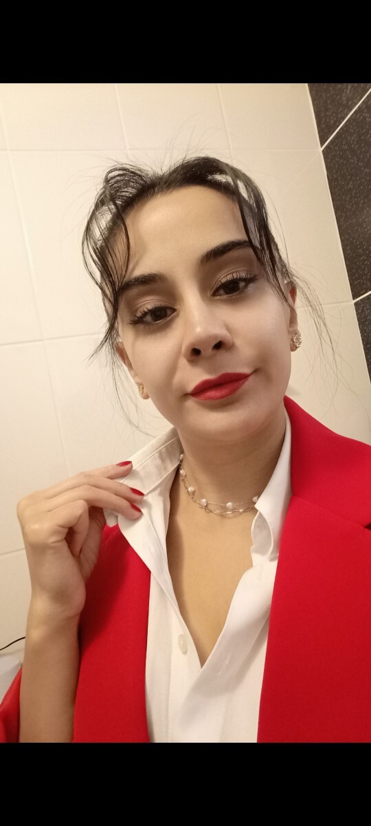 Normalde yaptıranlar bana ördek gibi geliyor ama dudak dolgusu yaptırmalı mıyım?