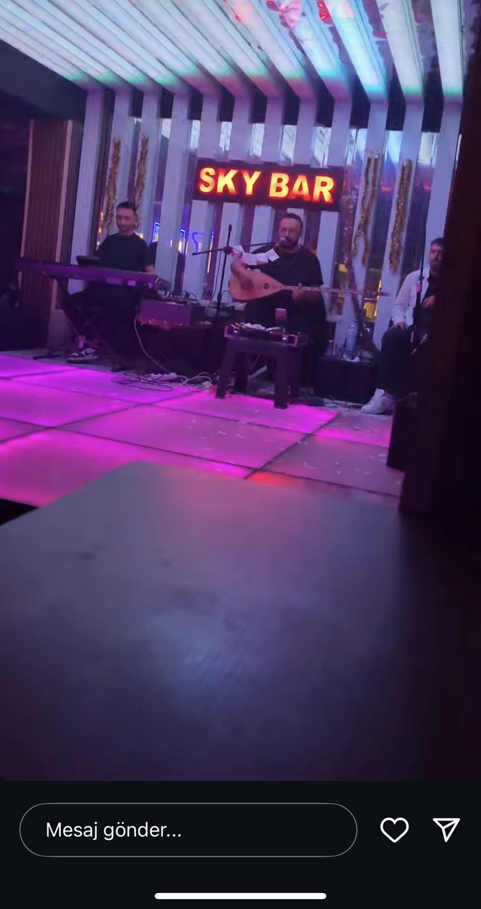 Sevgilim benden habersiz böyle bi ortama gitmiş nere oluğunu bilmiyorum sizce ne yapmalıyım?