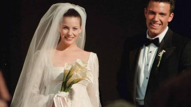 Yeni evlenen arkadaşım için ev hediyesi ne alabilirim. Limit 50.000 TL?