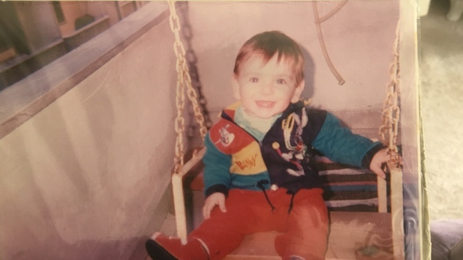 Çocukluğuna dair bir anı veya fotoğraf bırakır mısın?