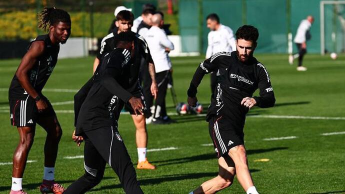 Rafa Silva takımla birlikte antrenmanlara başladı! Sizce yıldız futbolcu eski günlerine dönecek mi?