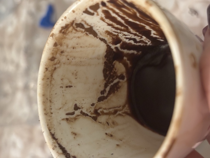 Fal bakmayı bilenler yorumlayabilirler mi rica etsemm🥰😃?