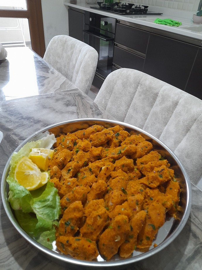 Mercimekli köfte sever misiniz acılı ekşili?
