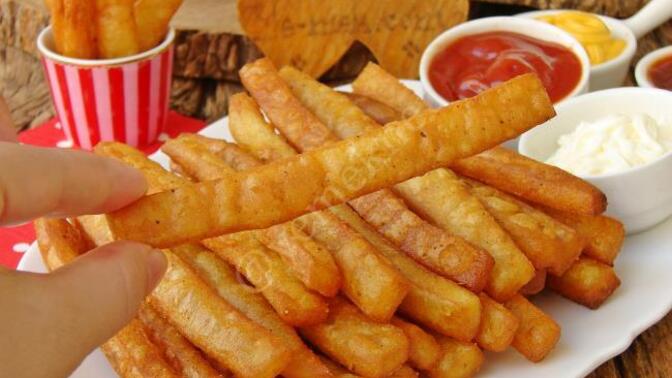 Patates kızartmasını soslu mu yoksa çıtır mı seversiniz?