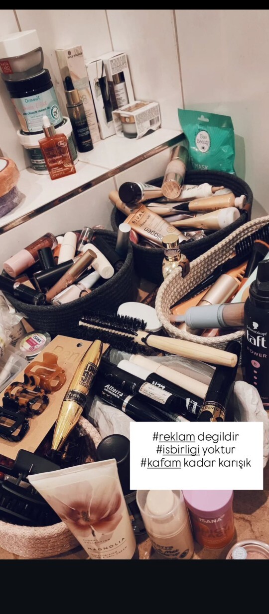 Bir kadının en az kaç tane ruju💄 olmalı?