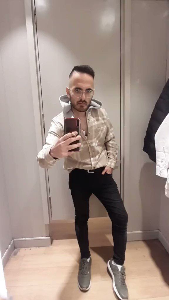 İphone kullanan biriyle olur mu ya?