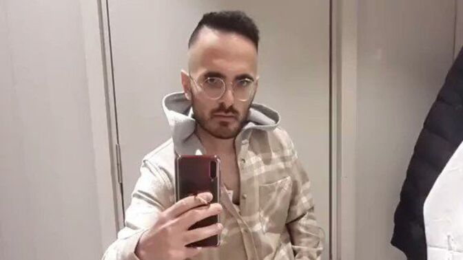 İphone kullanan biriyle olur mu ya?