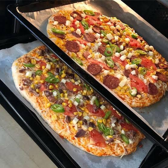 Pizza yapsan içine neler koyarsın?