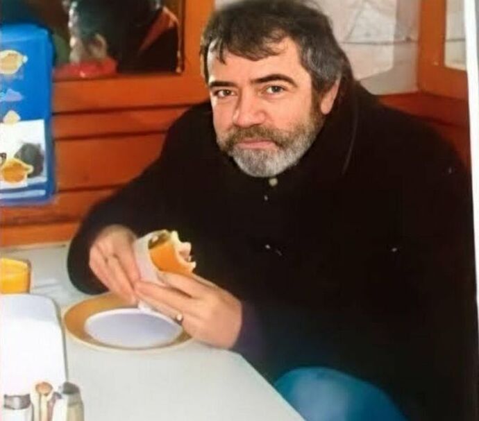 Evde takilacaiz kral ptt yani. 
