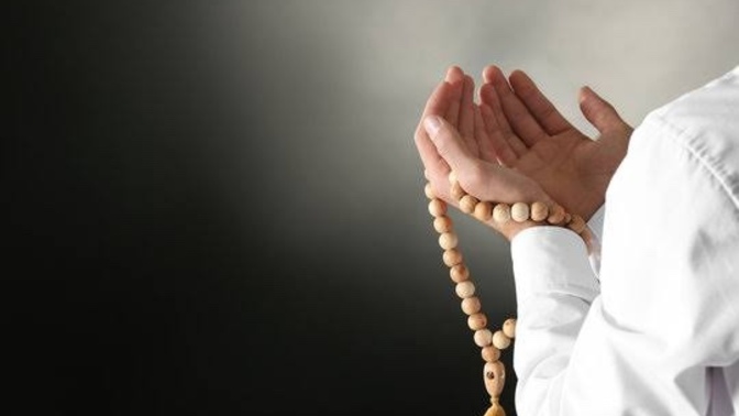 Namaz kılan var mı?